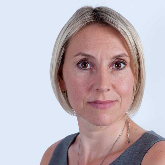 Louise Cooper