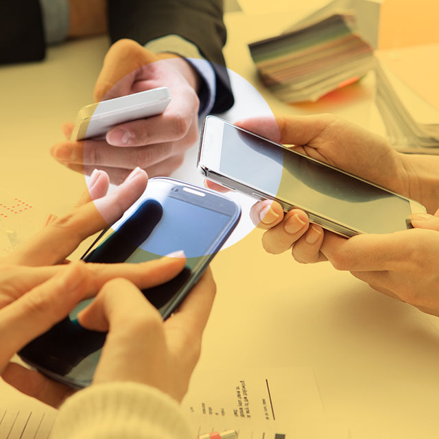 Simplifier la révision et la distribution avec des workflows et des alertes. Simplifier la révision et la distribution avec des workflows et des alertes.